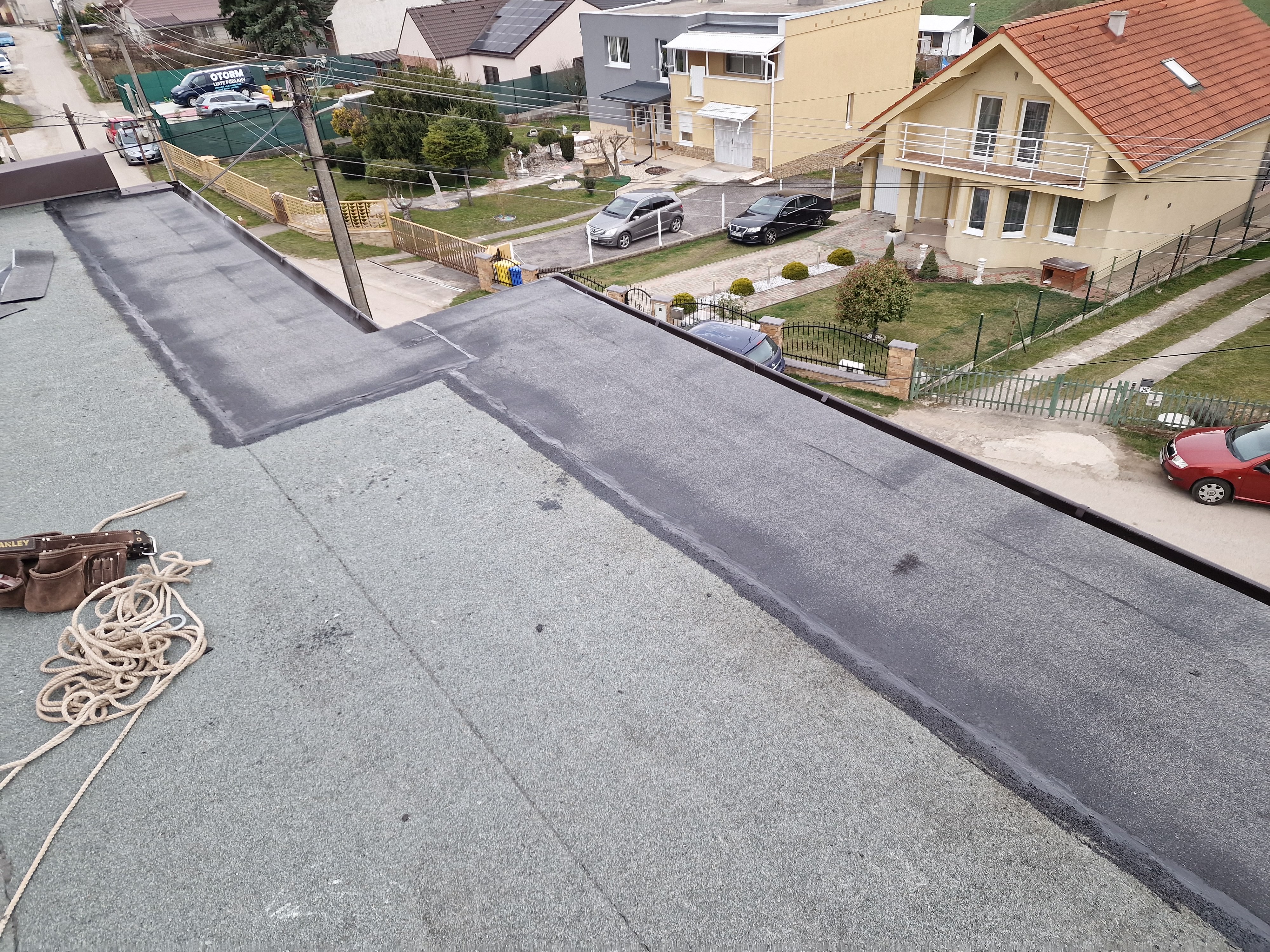 Izolovanie asfaltovými pásmi